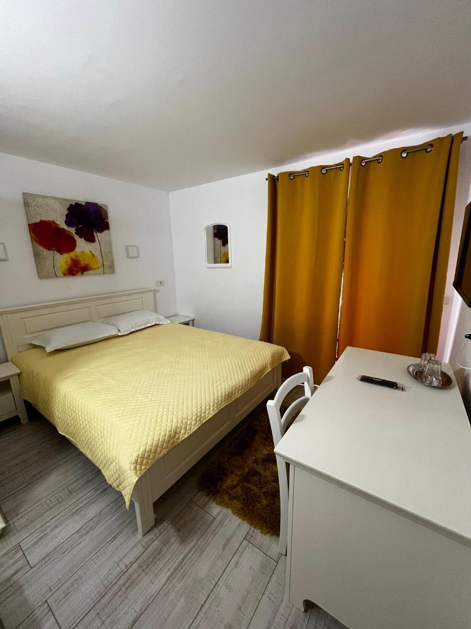 Vacation Villa Сучевица Экстерьер фото